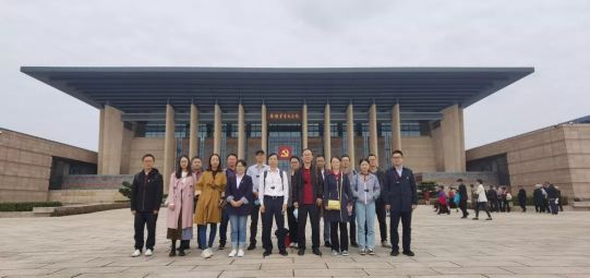 公司第三黨支部開展“南湖紅船憶初心，牢記使命勇?lián)?dāng)”主題黨日活動